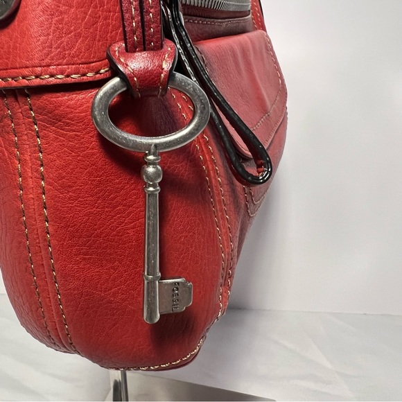 Fossil Red Leather baguette bag - Picture 9 of 13